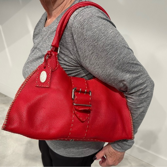Red Fendi leather shoulder bag with tan stitching - Picture 8 of 13